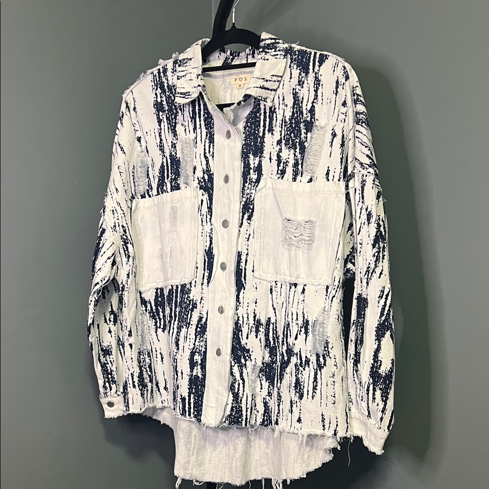 POL Women's Navy and White Oversized Button Down Shacket